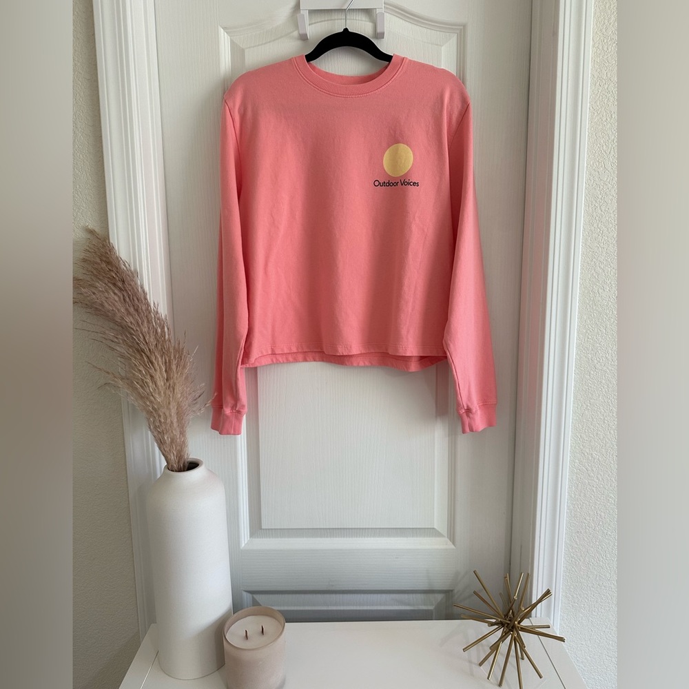 NWT Outdoor Voices Circle Logo Cropped Crewneck Pink Punch Medium